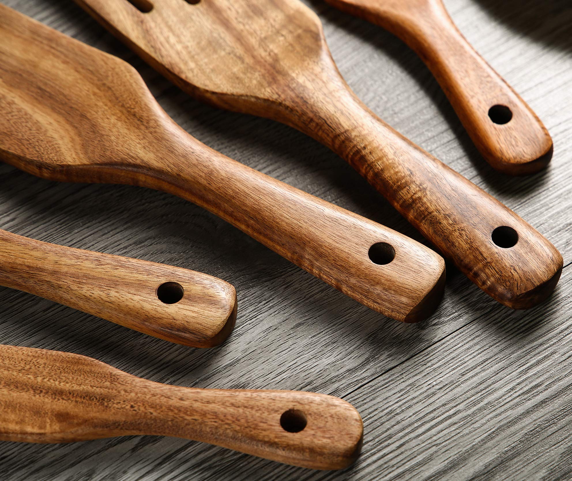 NAYAHOSE hanging hole design keeps utensils organized after use