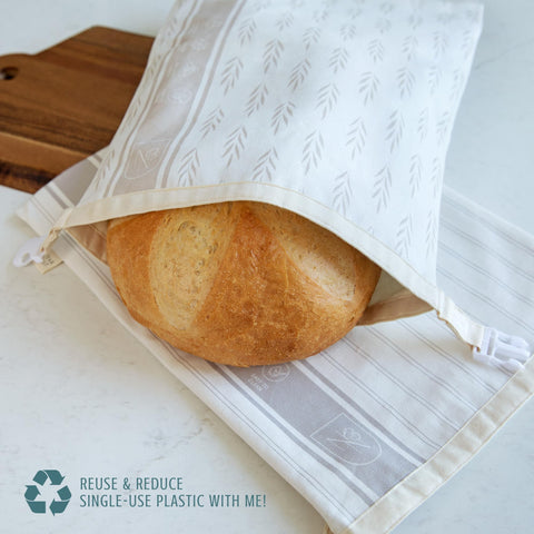 Two-pack in a cozy kitchen scene emphasizes reusable, eco-friendly bread storage.