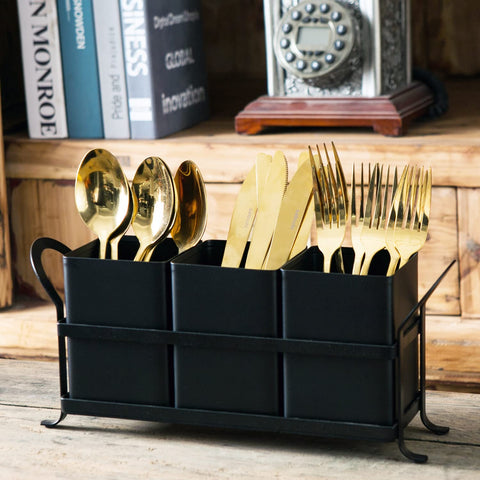 NelyBet camping and events caddy ready for outdoor dining.