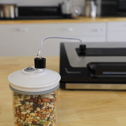 NESCO VS-22LB LiquidLock sealer for liquids like soups and sauces