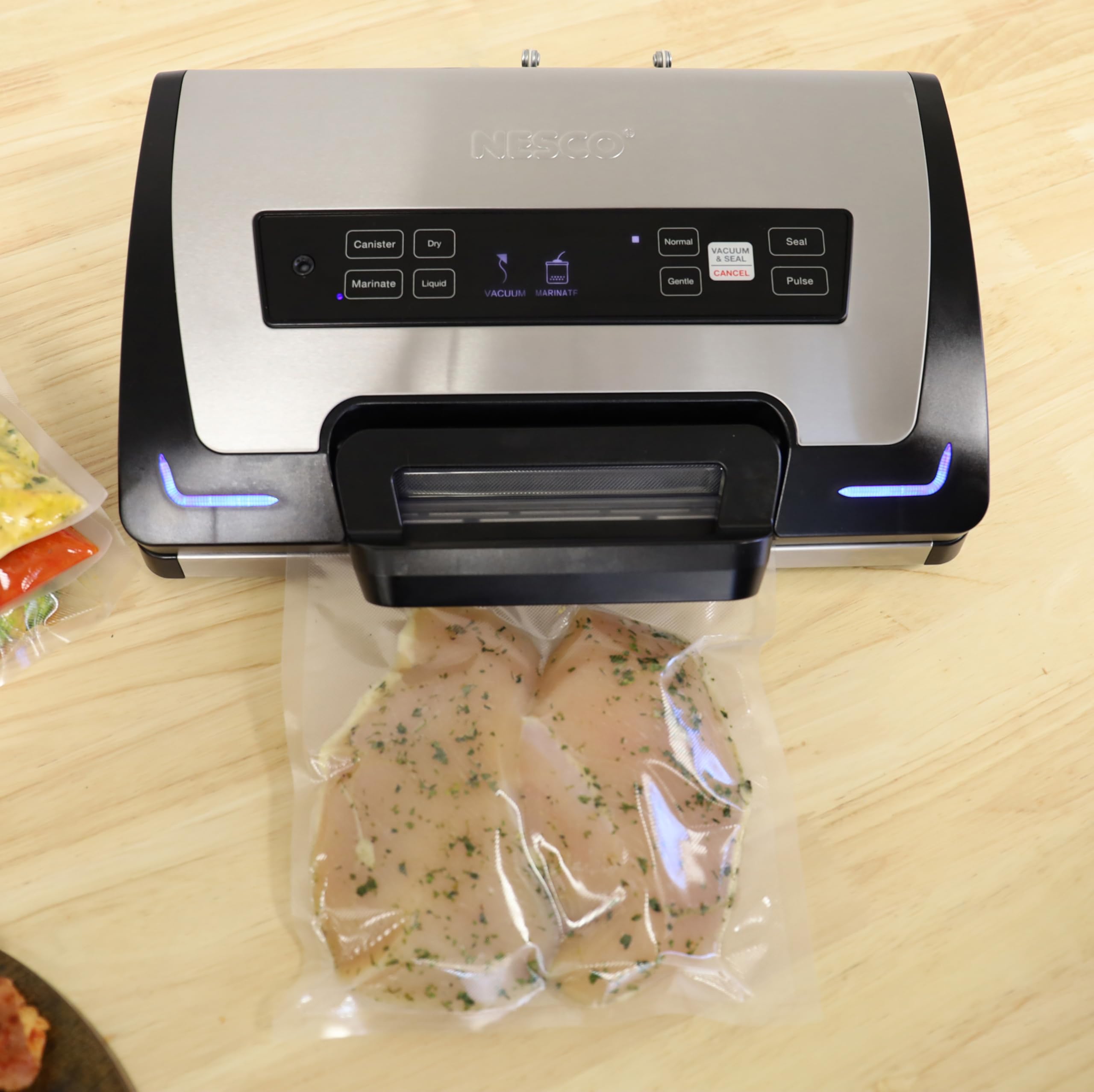 NESCO VS-22LB marinate mode speeds flavor infusion
