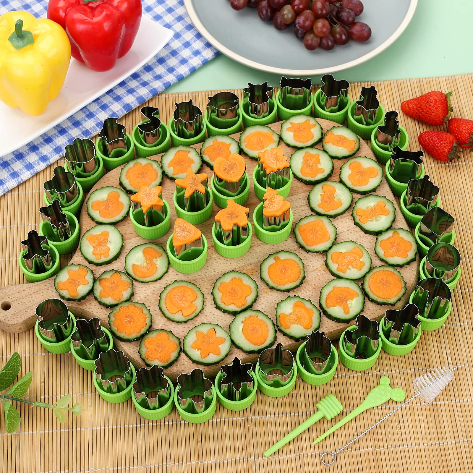 New Live dog bone cutters perfect for pet-themed snacks.