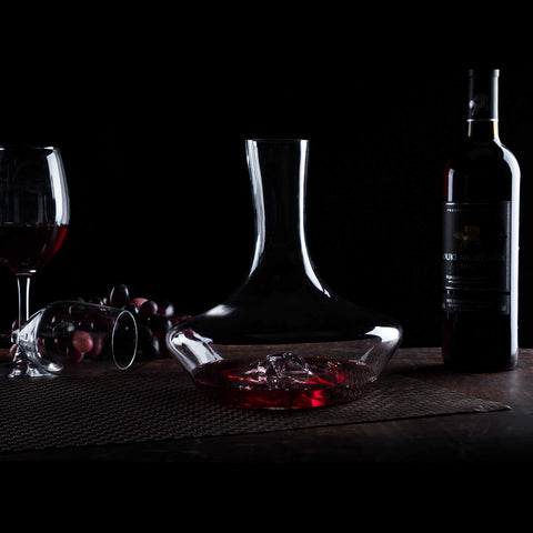 NEW PACIFIC YOUYAH Iceberg crystal detail showcases hand-blown craftsmanship.