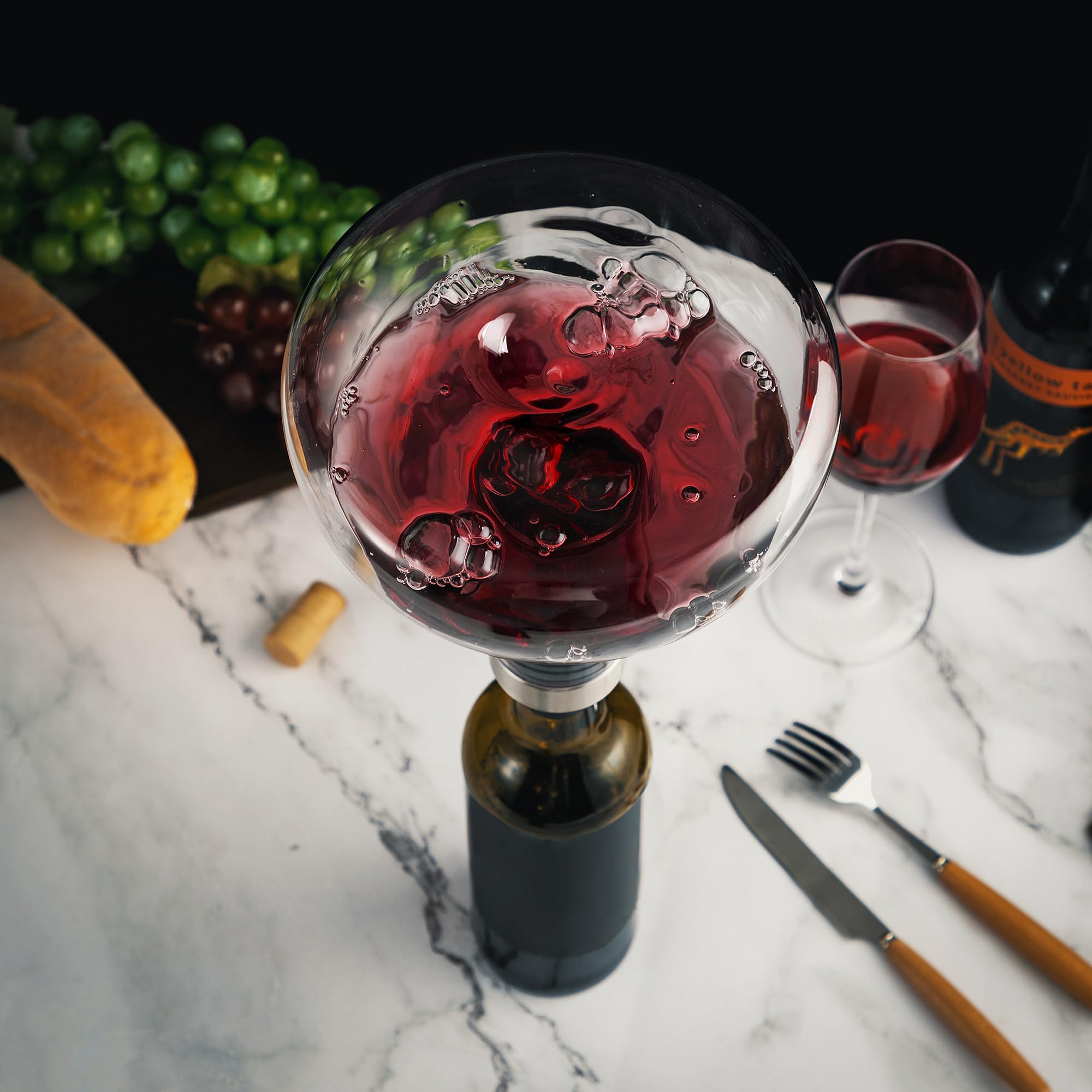 NEW PACIFIC YOUYAH wine decanter pouring scene demonstrates rapid aeration and aroma release