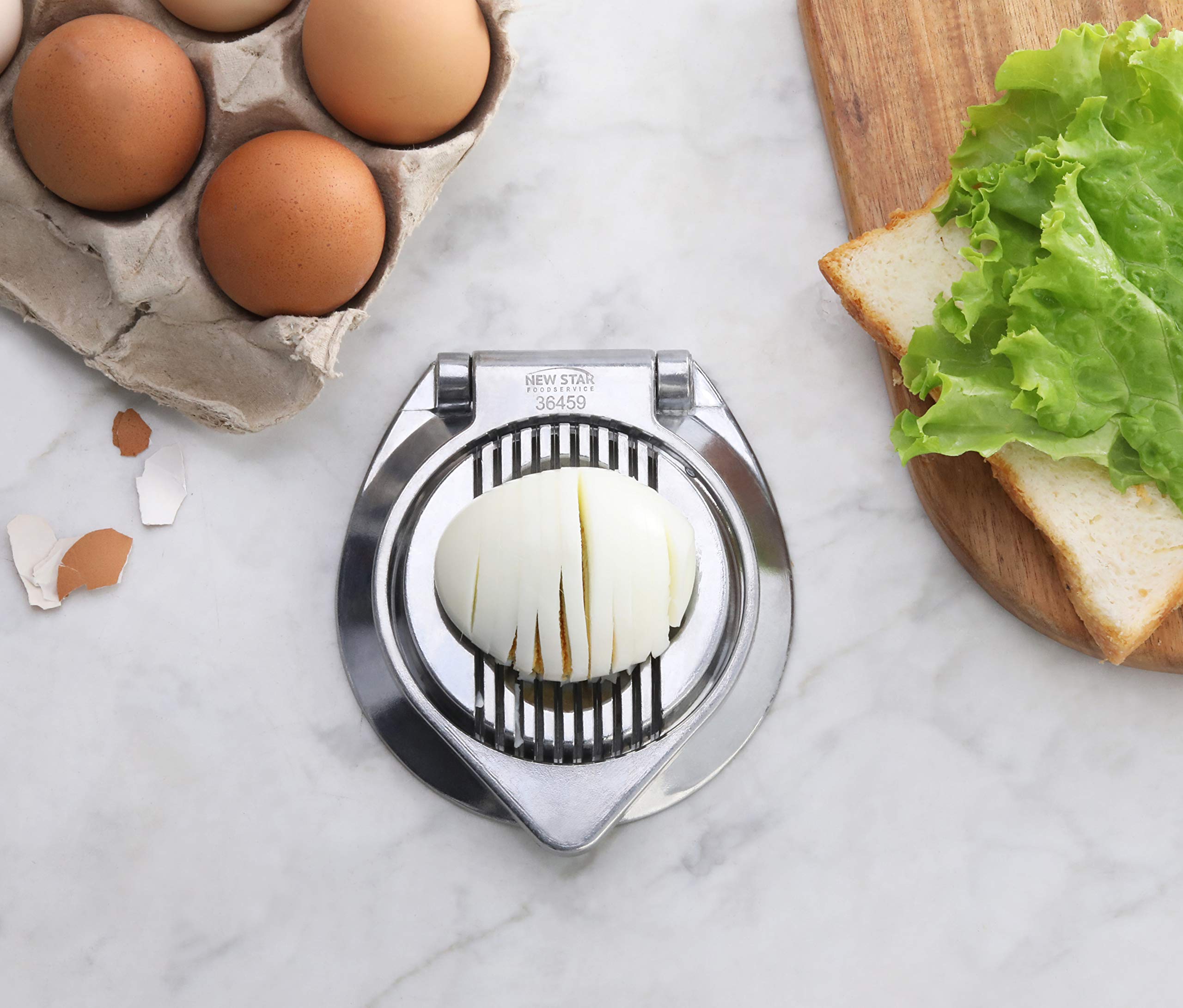 New Star Foodservice 36459 eggs sliced evenly during use