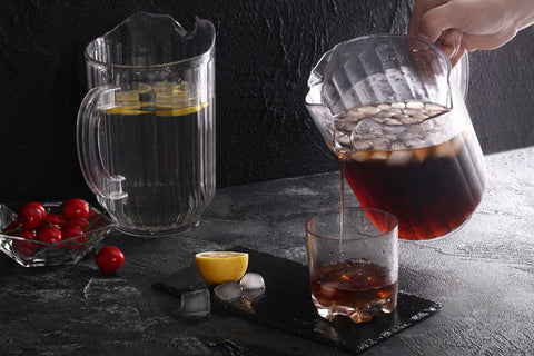 New Star 46106 easy-pour edge supports precise portion control.