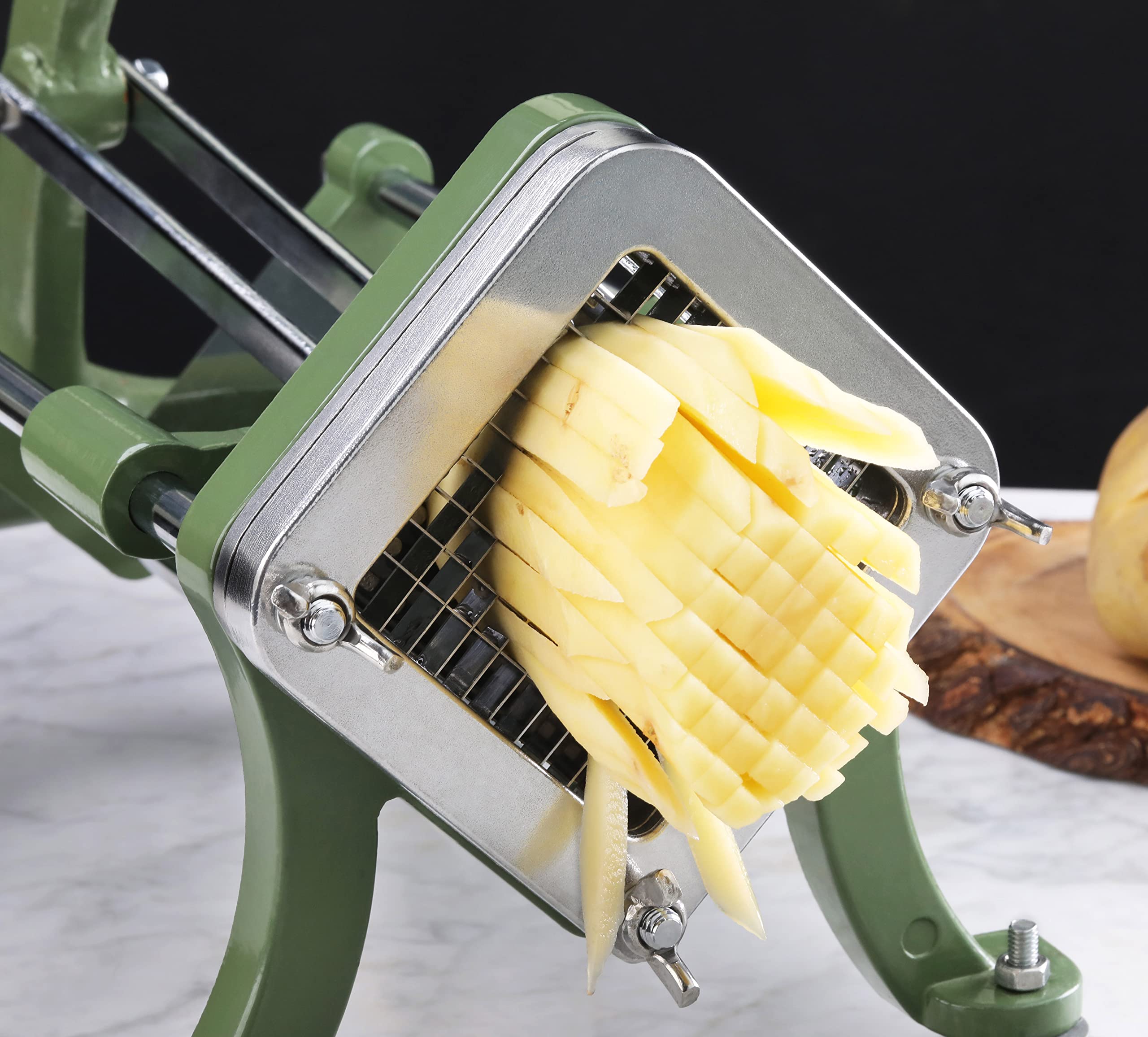New Star Foodservice 37340 cutting-plate close-up showing precise 1/4-inch cuts.