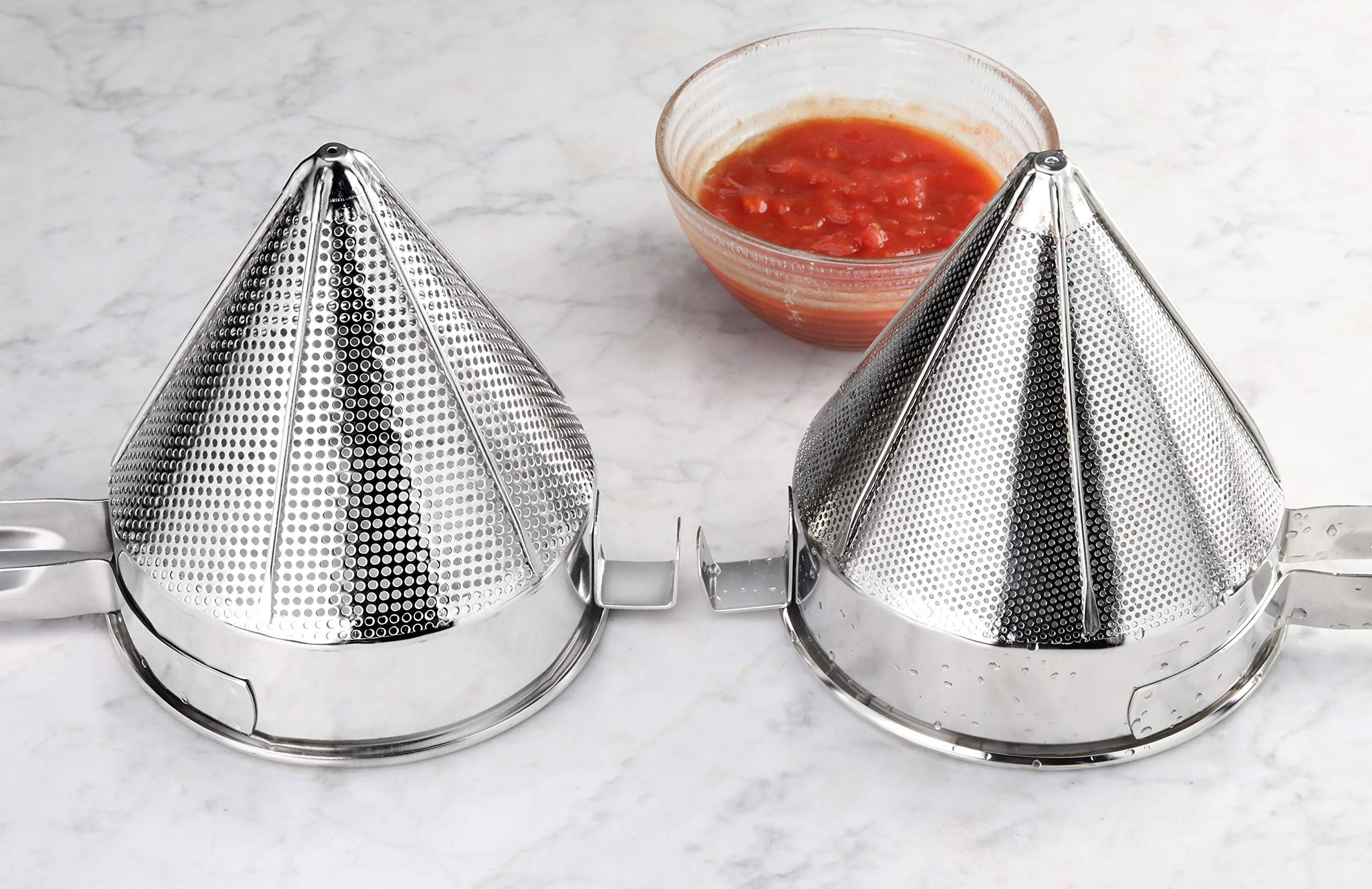 New Star Foodservice 42566 sieving stocks and broths for clarity.