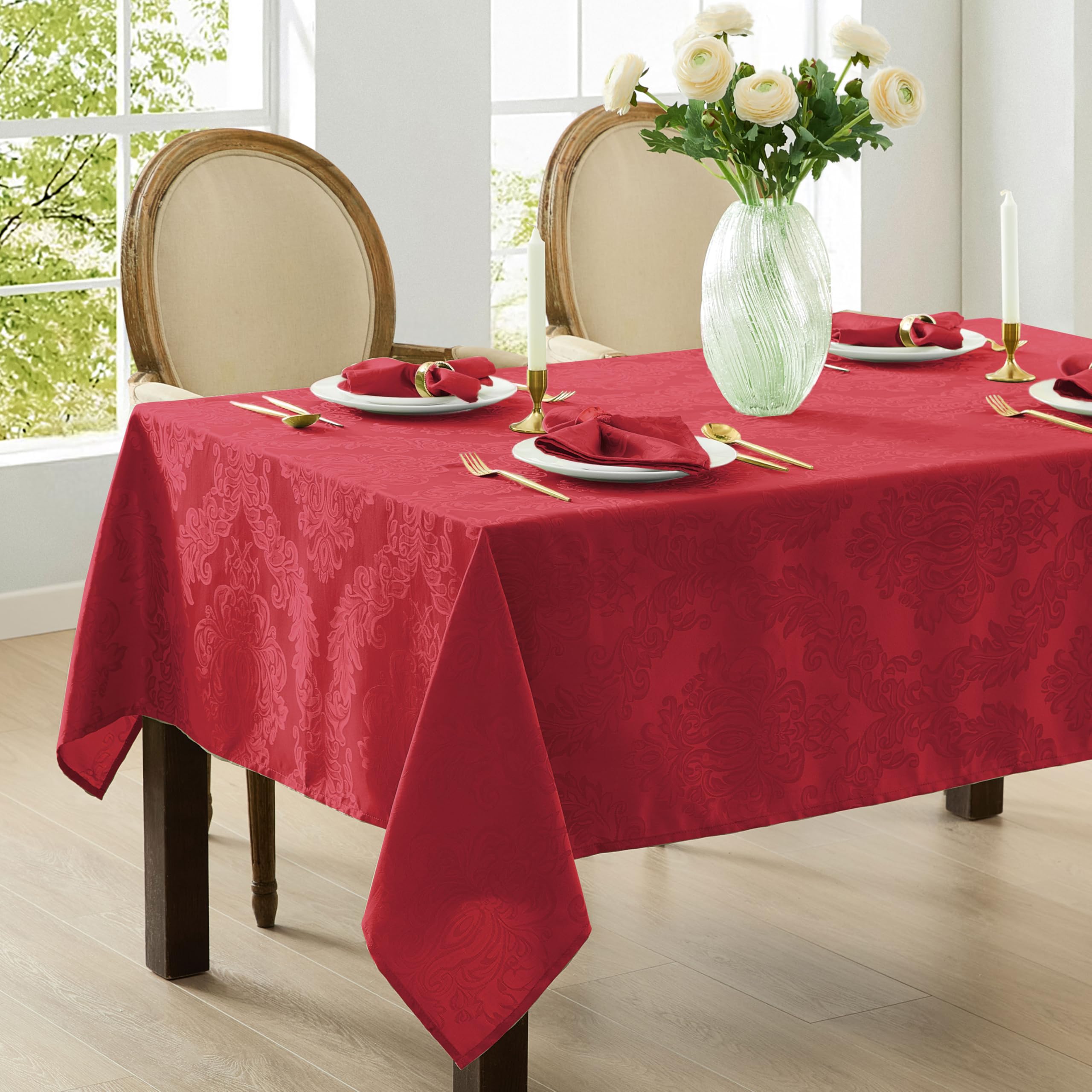 Newbridge Barcelona Damask tablecloth ideal for weddings and banquets