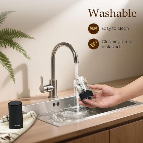 Newise ceramic grinder is durable and won't absorb flavors.