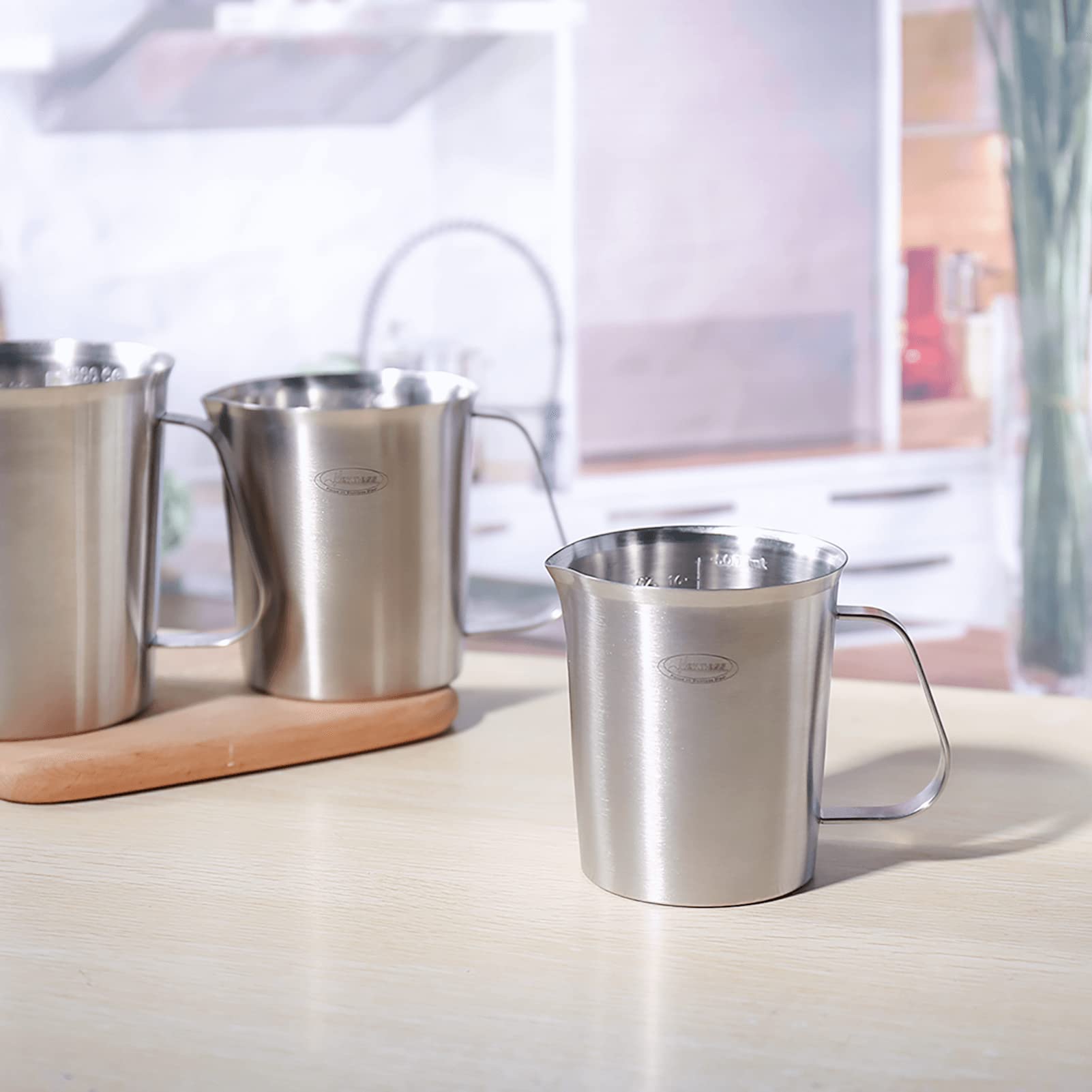 Newness versatile kitchen tool for precise measurements in home or café settings.