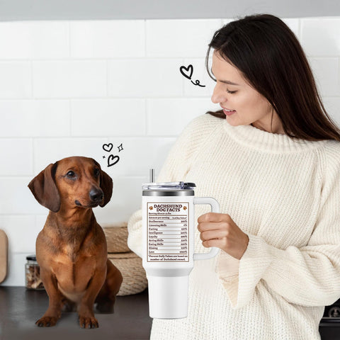 NIAXAUYT 40oz tumbler ideal for long commutes and desk breaks.