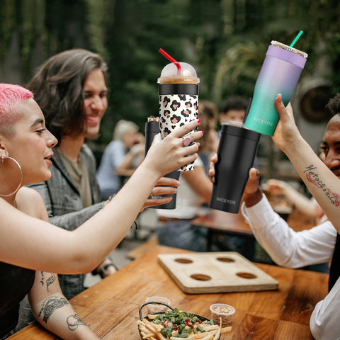 Niceyos glitter sleeve on desk illustrates eco-friendly reusable solution