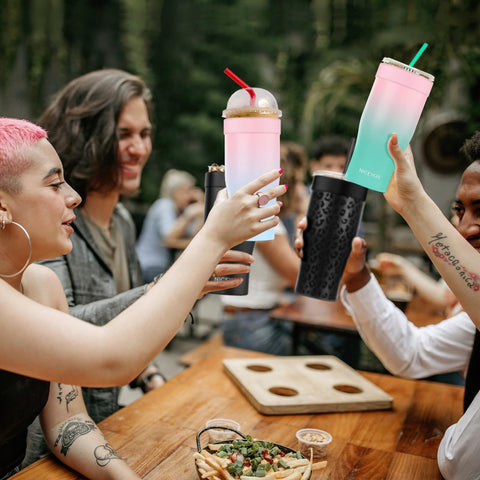 Niceyos reusable sleeve reduces waste and lowers disposable costs.
