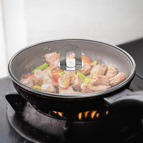 Nicunom splatter screen 13-inch on frying pan contains splatter and keeps walls clean