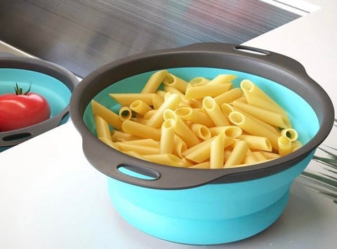 Niklye Ultimate Kitchen Strainers heat-resistant handles: safer handling near hot pots.