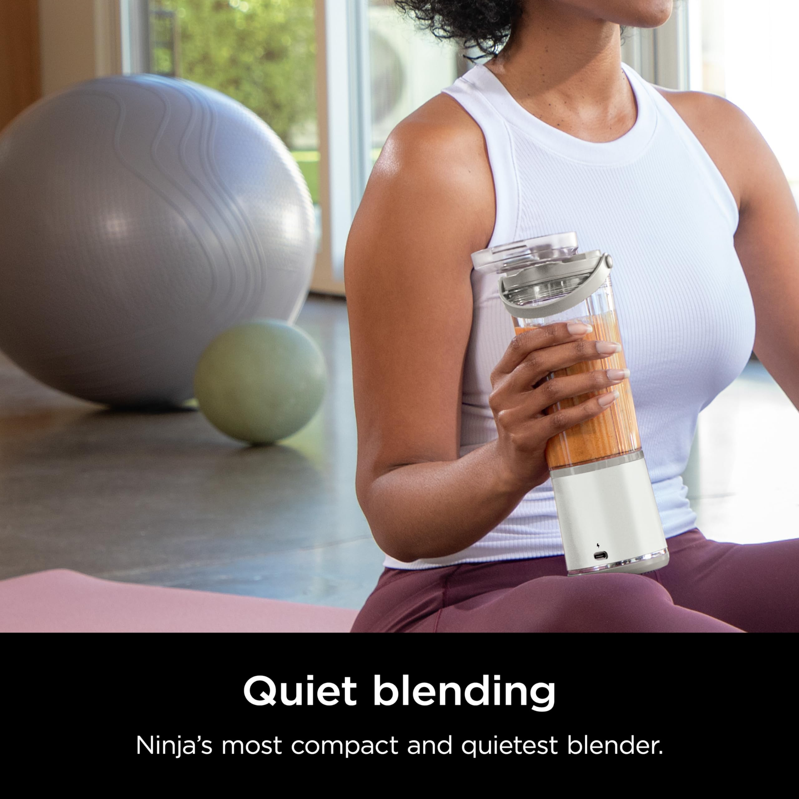 Ninja Blast carry handle for easy transport to gym or office