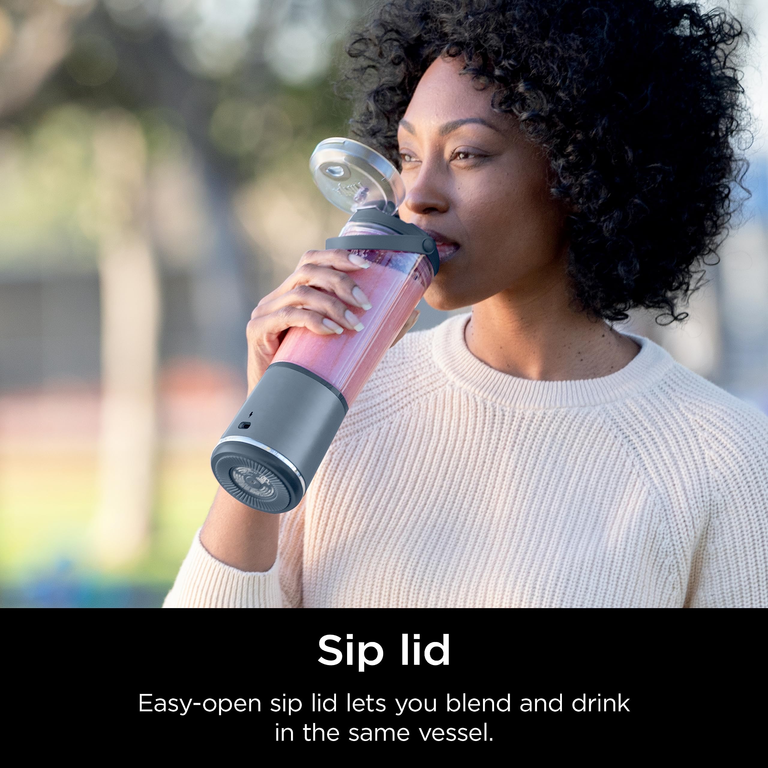 Ninja Blast stainless steel blade assembly handles ice smoothly.