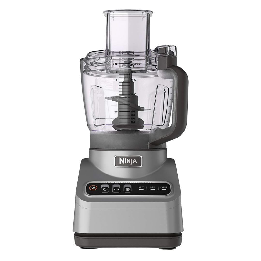 Ninja BN600 Pro shreds cheese evenly for toppings.