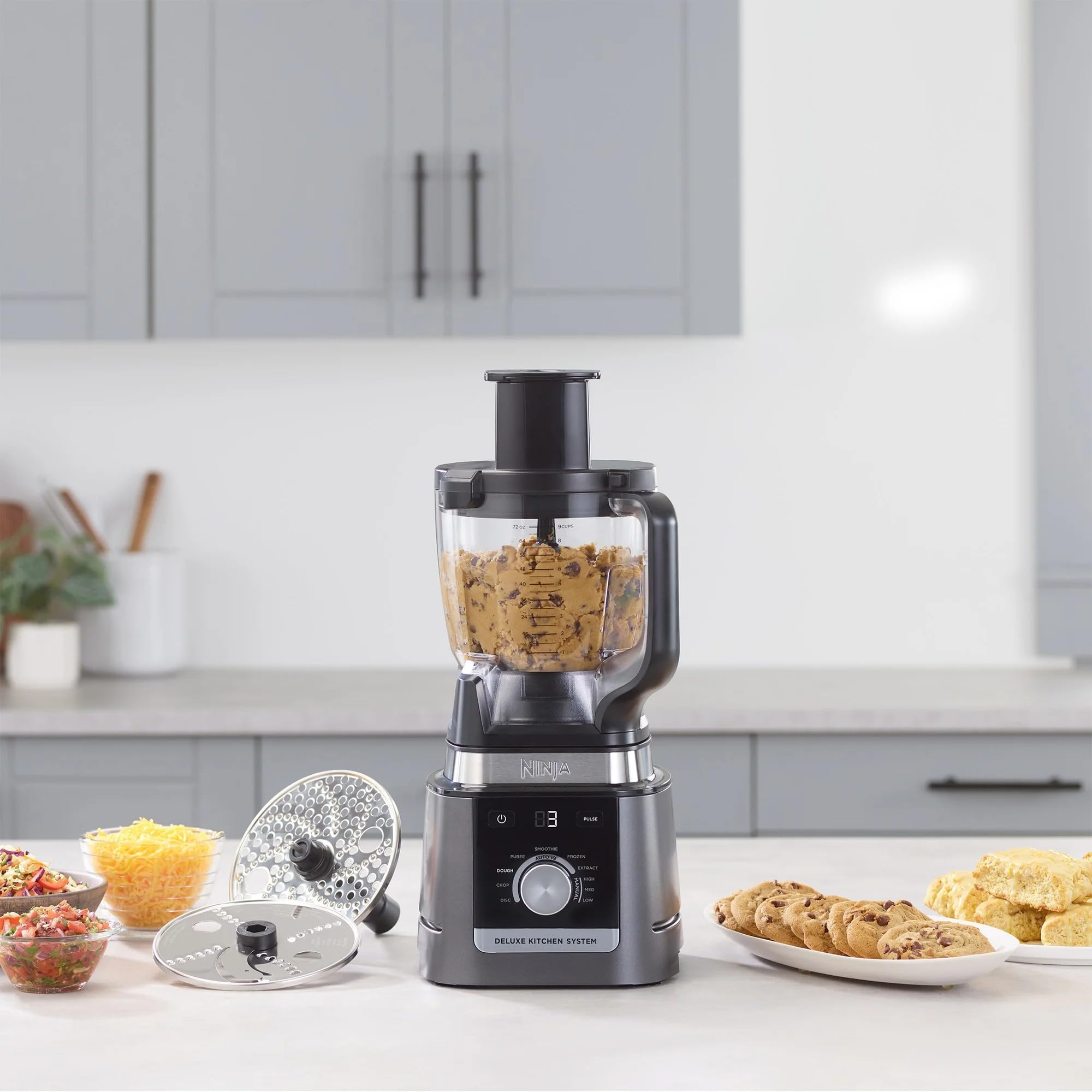 Ninja CO905KS processor bowl and blade for smooth chopping and sauces.