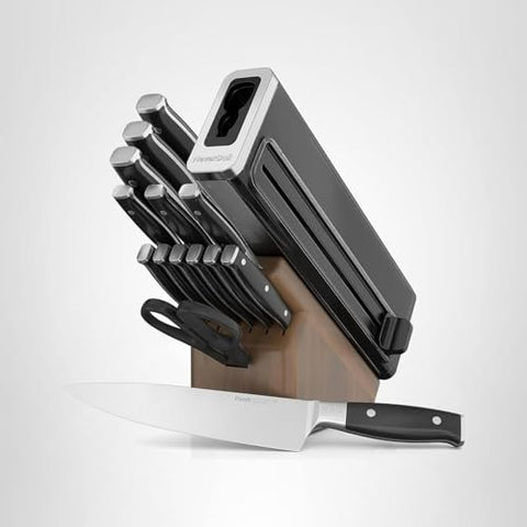 Ninja K52015 premium knife set for home chefs and entertaining.