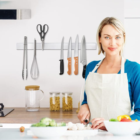 Ninonly satin finish knife rack adds modern style to kitchen walls