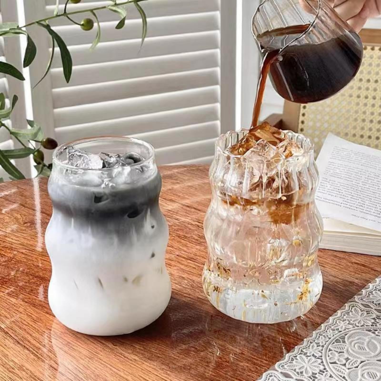 Nirvany ribbed texture provides comfortable grip even with cold drinks.