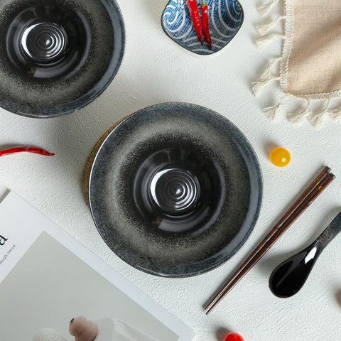 Niturceal microwave-safe ceramic ramen bowls ready for quick meals.