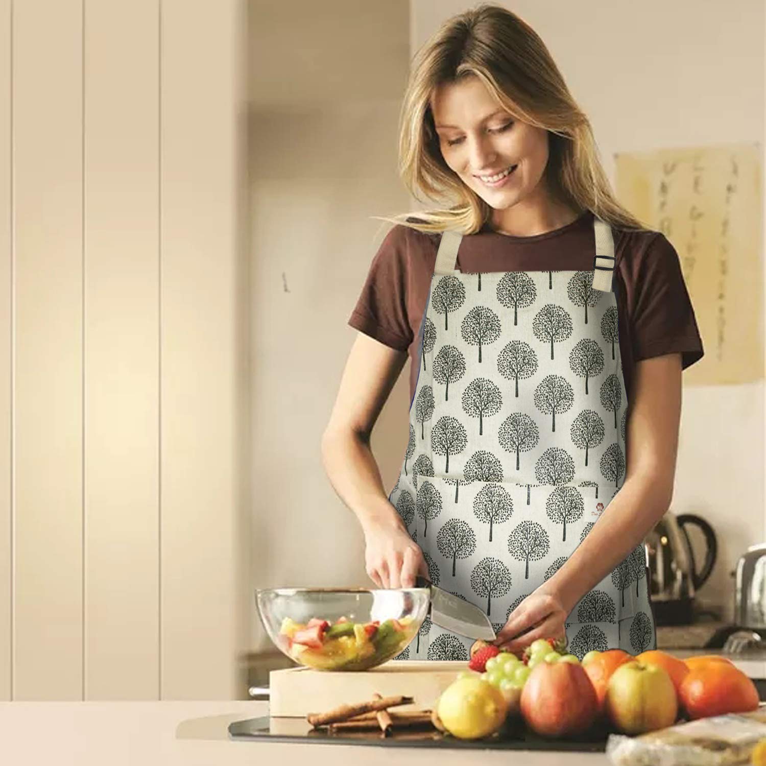 NLUS unisex design suits both women and men for chores and hobbies