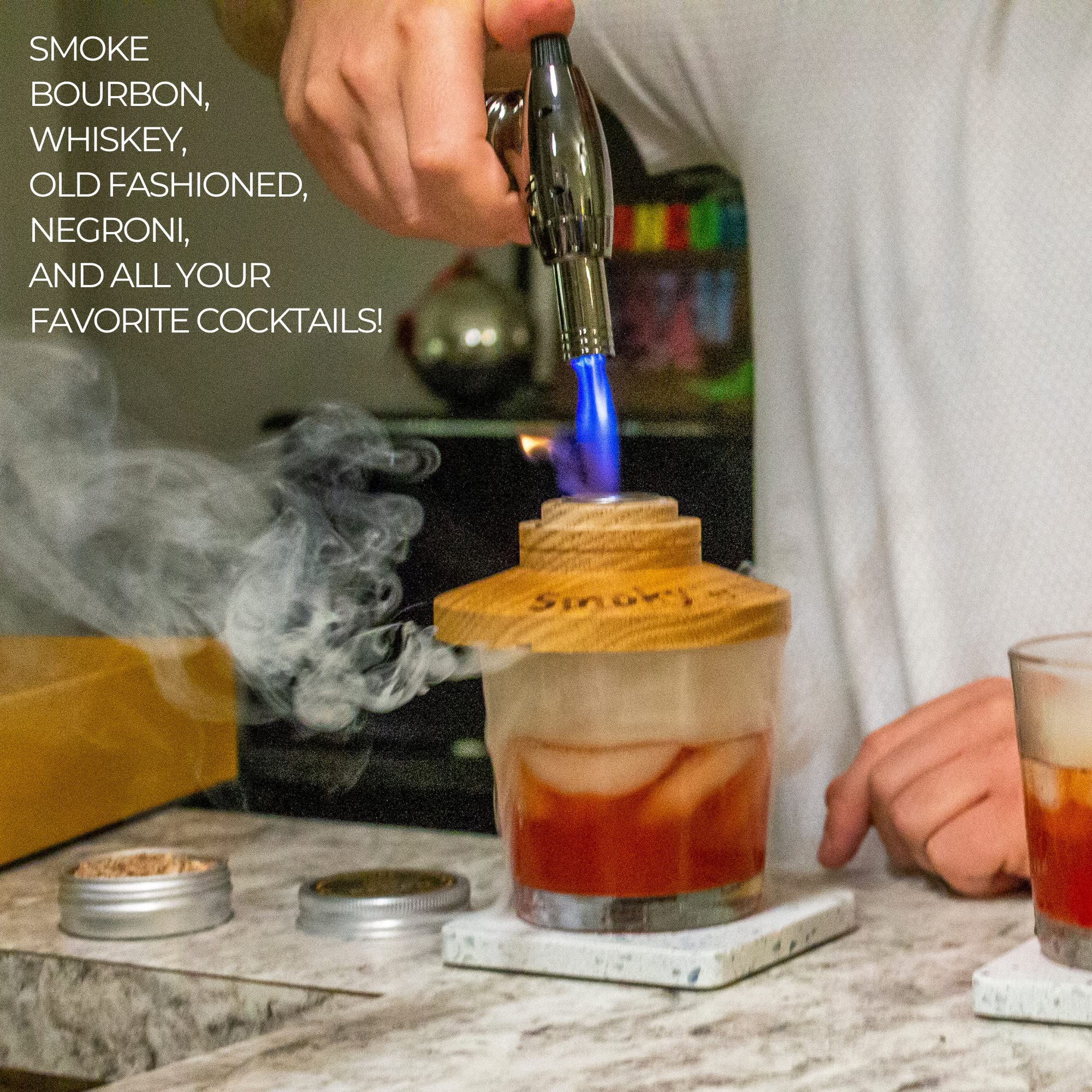 NobleSip natural oak smoker with lid for infused cocktails