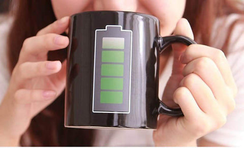 Nofinis gift-ready mug combines style with a playful feature.