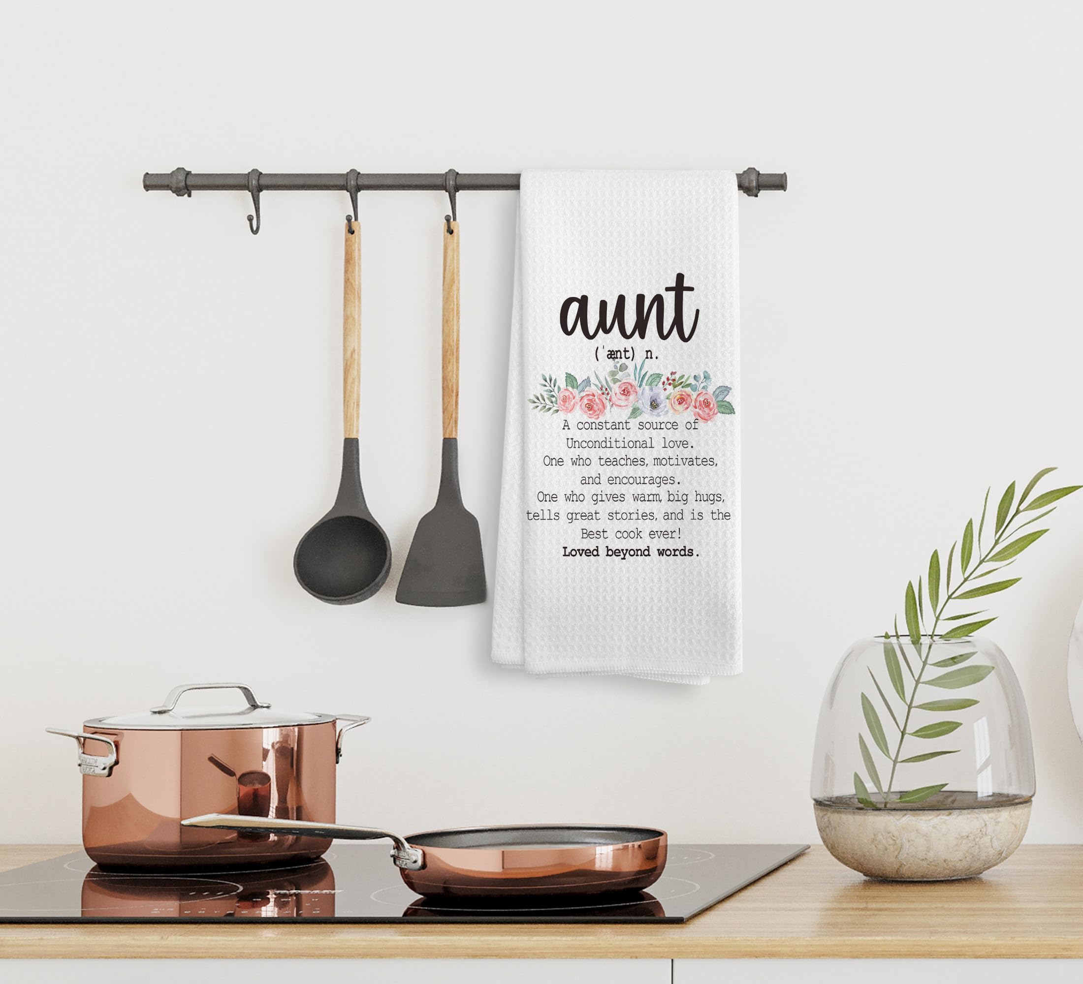 NOQL Aunt Gifts tea towel closeup highlights soft fiber and gentle touch.