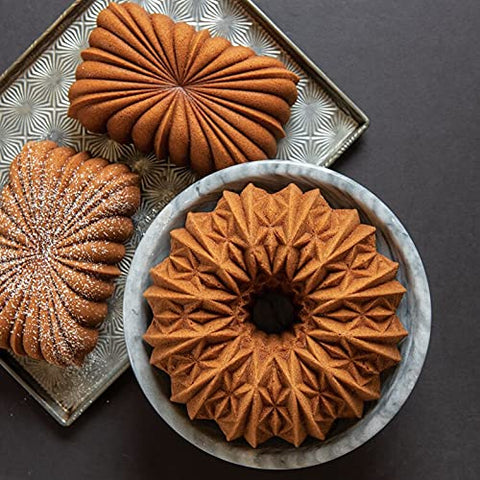 Nordic Ware Bundt pan oven-safe up to 400°F