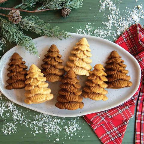Nordic Ware Evergreen Cakelets made in USA for reliable performance.