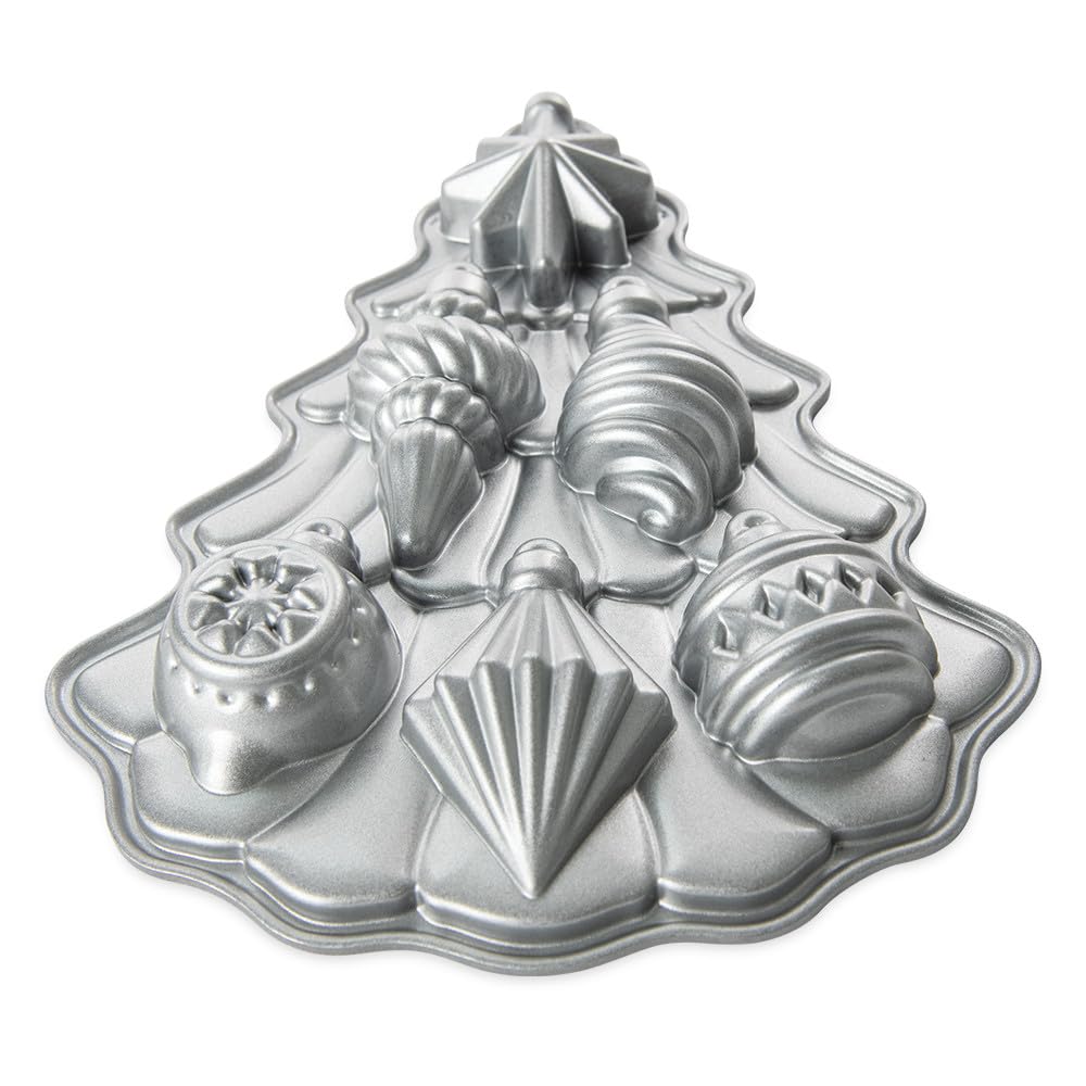 Nordic Ware Vintage Ornament Cakelet Pan packaging highlights heirloom-quality bakeware built to last
