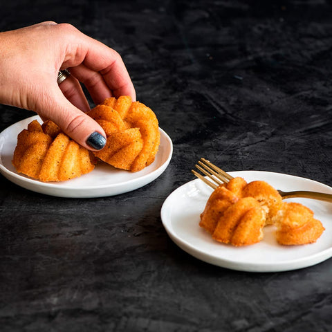 Nordic Ware 95377 Bundtlette Pan gold nonstick release demonstration.