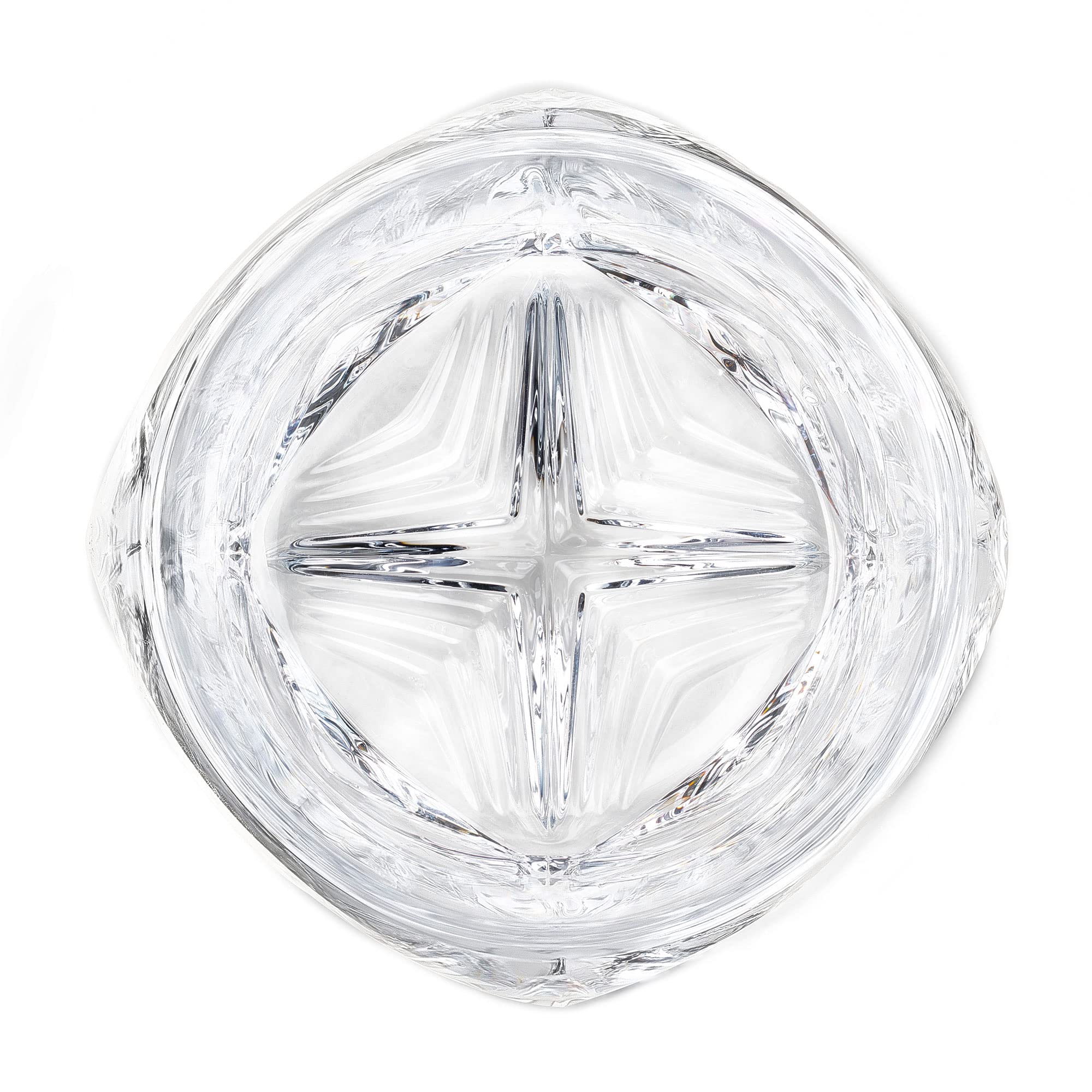 NORLAN Rauk clear crystal glass shown to enhance visual color of spirits