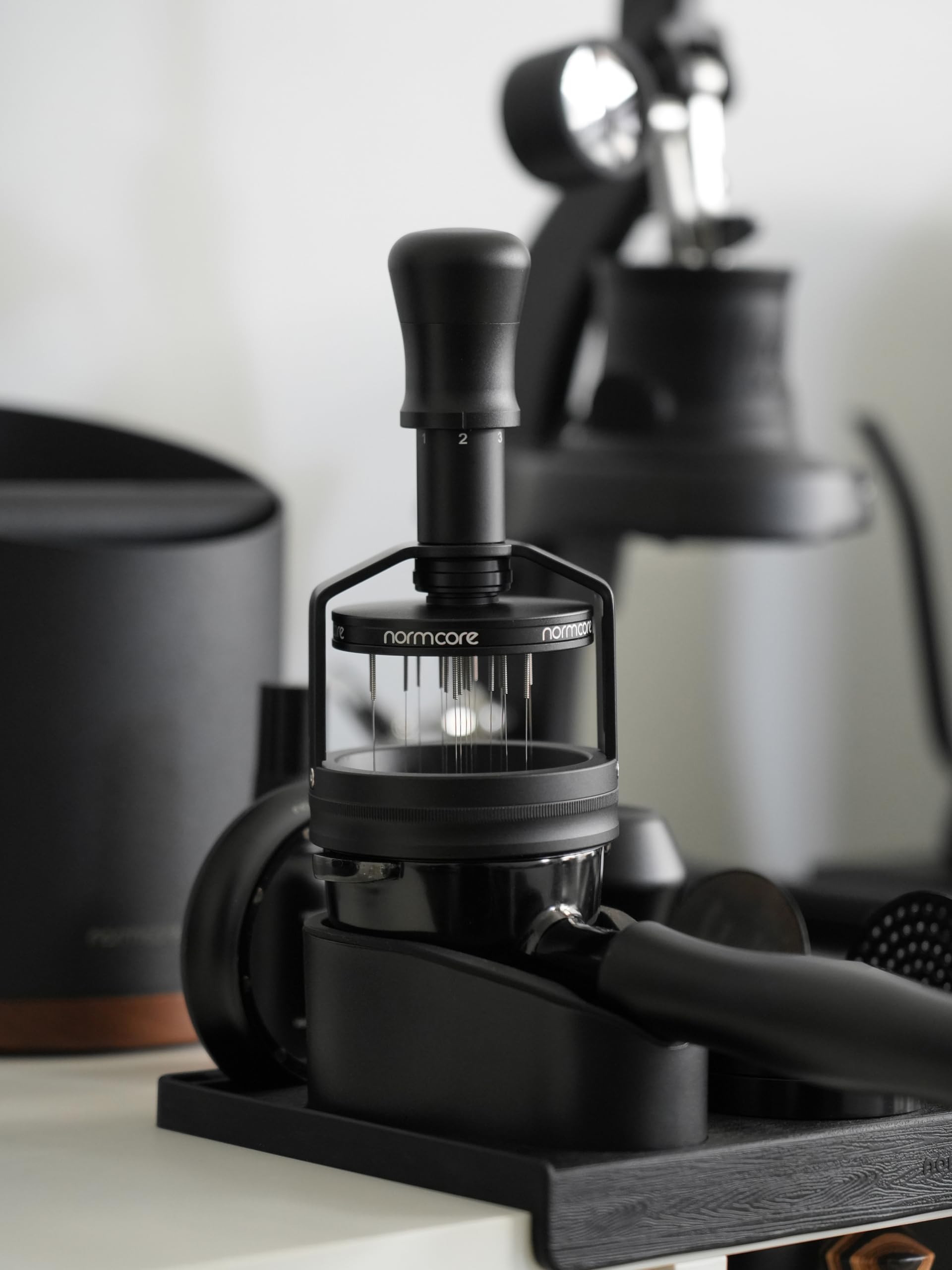 Normcore V3 in-use distribution to reduce clumps and edge buildup.