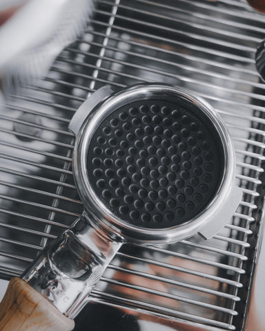Normcore puck screen with 0.8mm thickness enables even water dispersion.