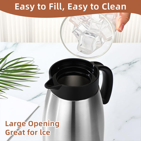 Norme double-walled insulated carafe for hot beverages and cold drinks.