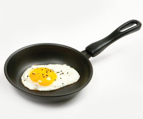Norpro mini nonstick pan 6in curved sides ease food release