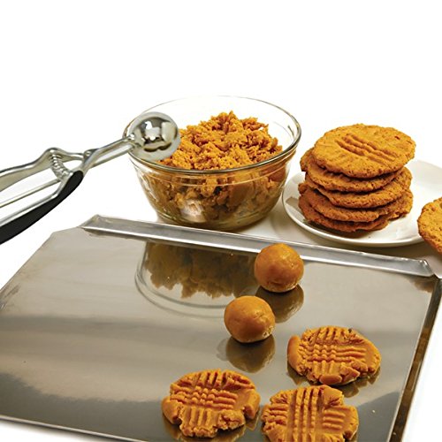 Norpro scoop with Santoprene handle for evenly sized meatballs