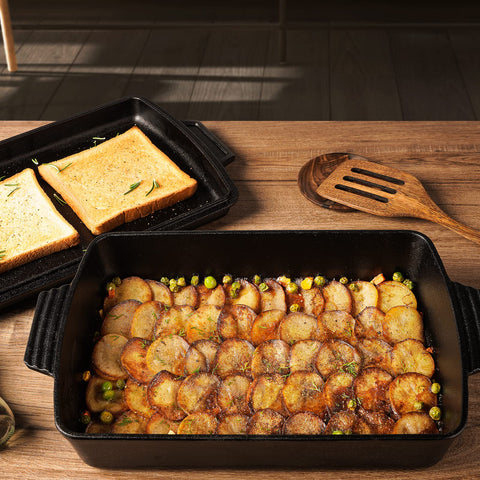 Rectangular Northriver Dutch oven base showing extra cooking space.