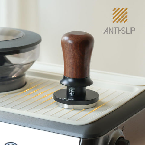 NOTSEK non-slip surface holding cups on Breville top