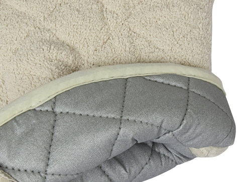 Nouvelle Legende quilted cotton terry mitt is durable for repeated use in busy kitchens.