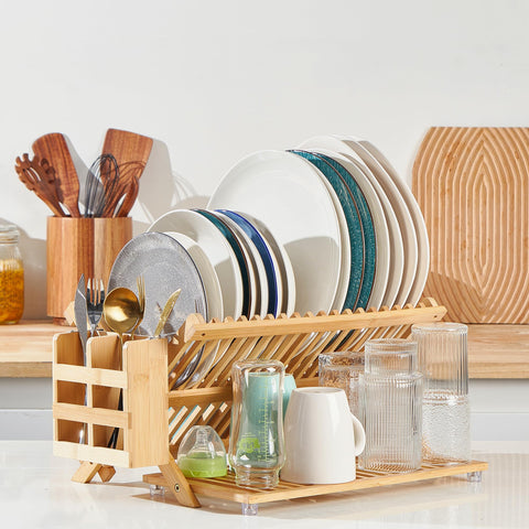 NOVAYEAH spacious 3-tier rack accommodates large dishes and bowls.