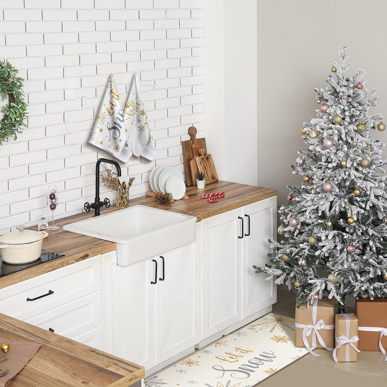 Nuanchu snowflake decor set elevates winter ambience in kitchens.