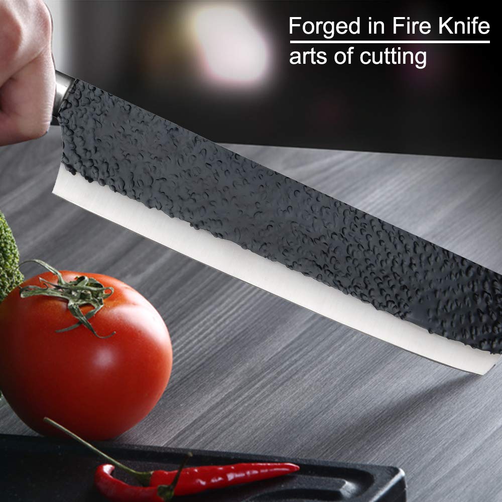 Numola black ergonomic handles on each tool for comfortable grip.