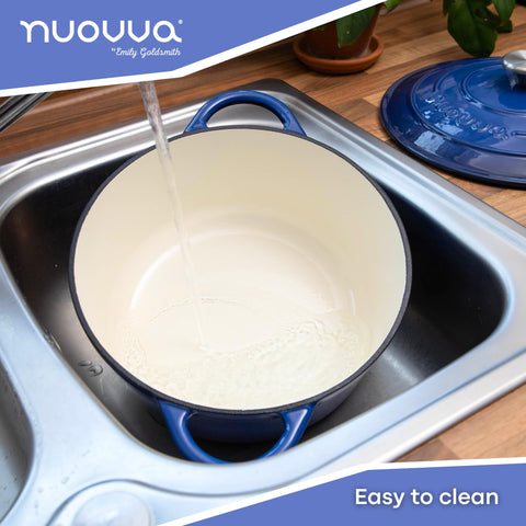Nuovva 30cm interior reveals 7.3-quart capacity for family meals.
