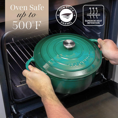 Nuovva lid and pot together in dark green, transition from hob to oven